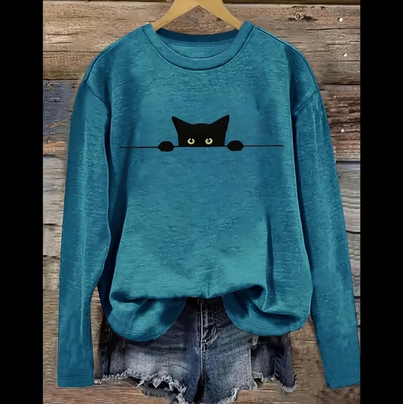 Boutique Tops - Black Cat Print Long-Sleeved Crew Neck Casual T-Shirt Sz 16